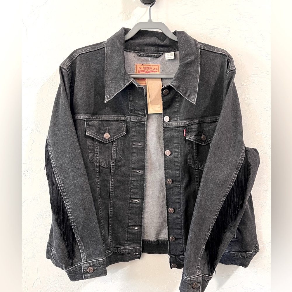 Trucker FRINGE Jacket- NWT Levi Strauss